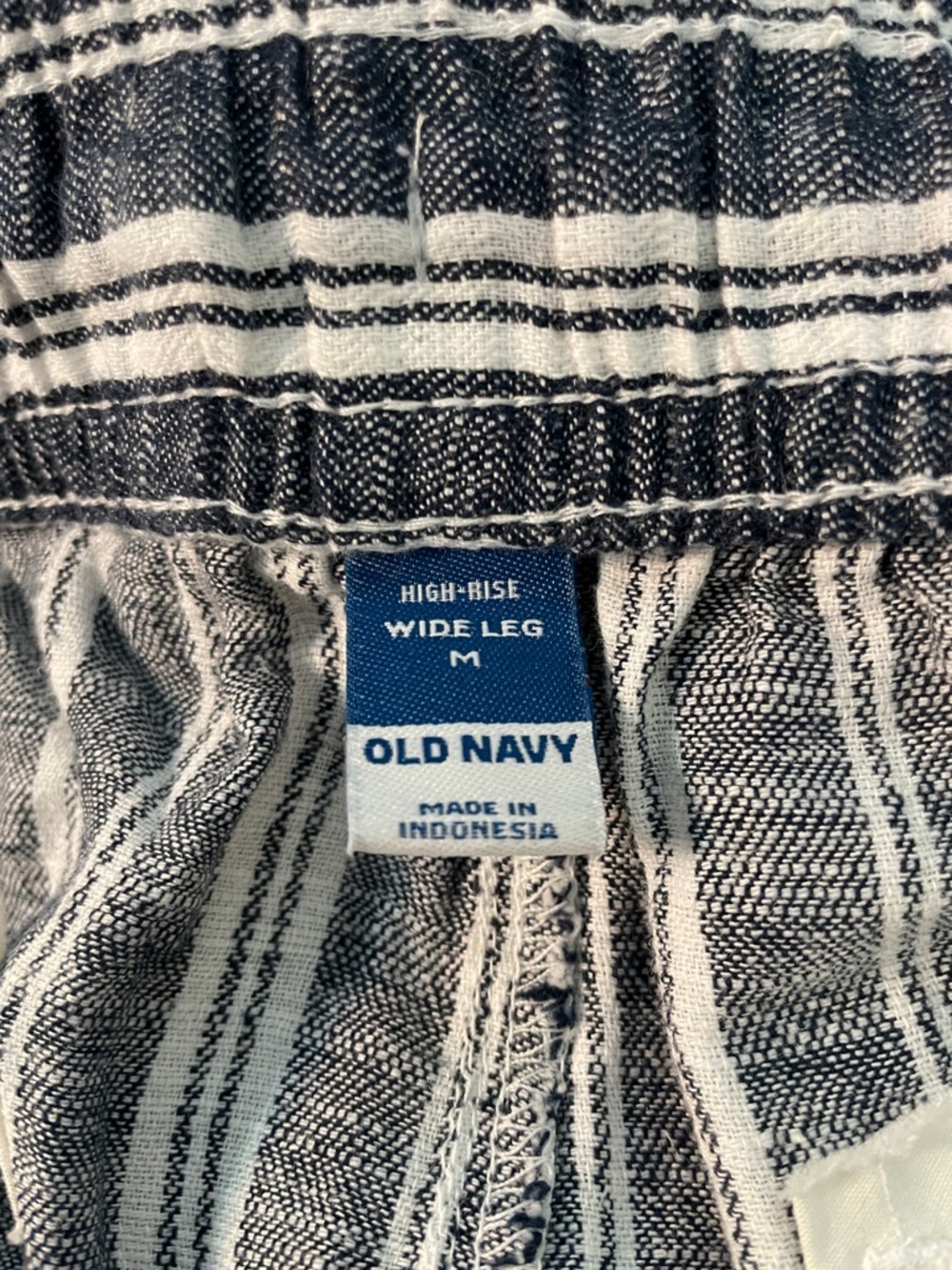 NWT Old Navy Navy and White Vertical-Stripe Wide Leg Linen-Blend Pull On Pants - Picture 4 of 9